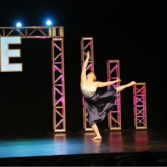 Meet your Posher, Rachel - Picture 1 of 1